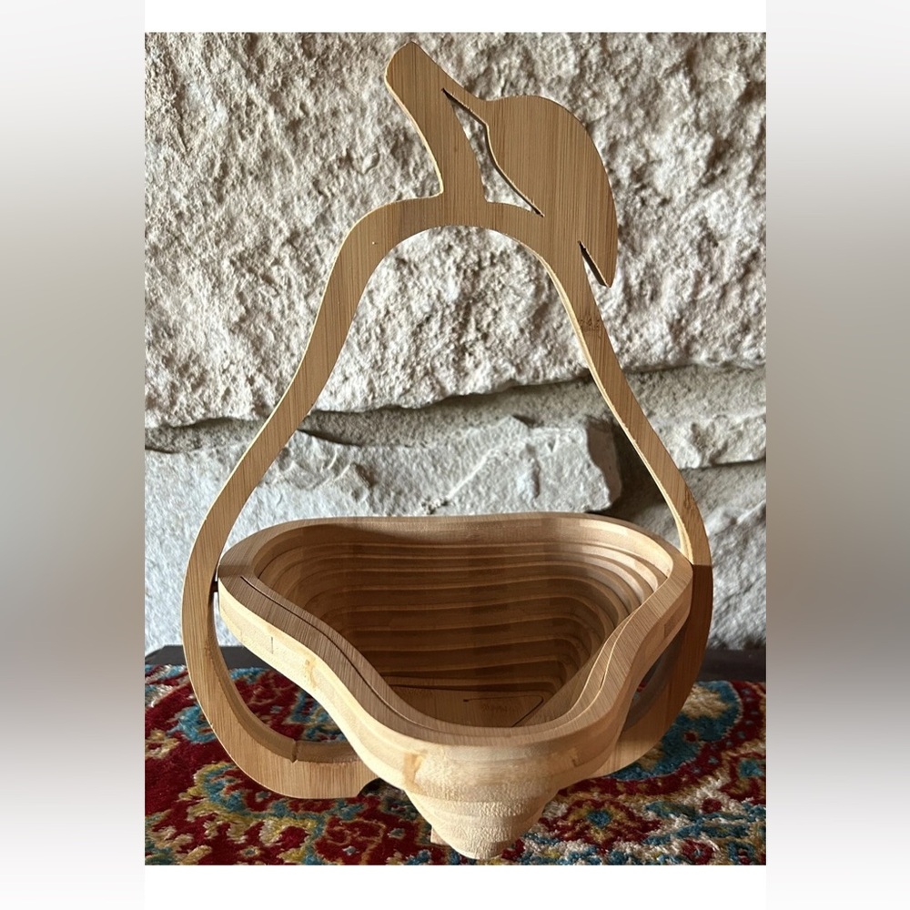 Wood Fruit Vegetable Bowl Basket Collapsible Pear Shape 9.5X13 Vintage